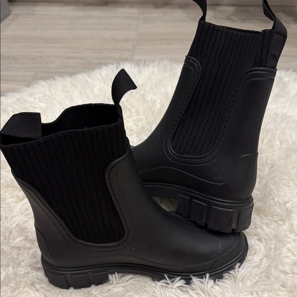 Black Rain Boots